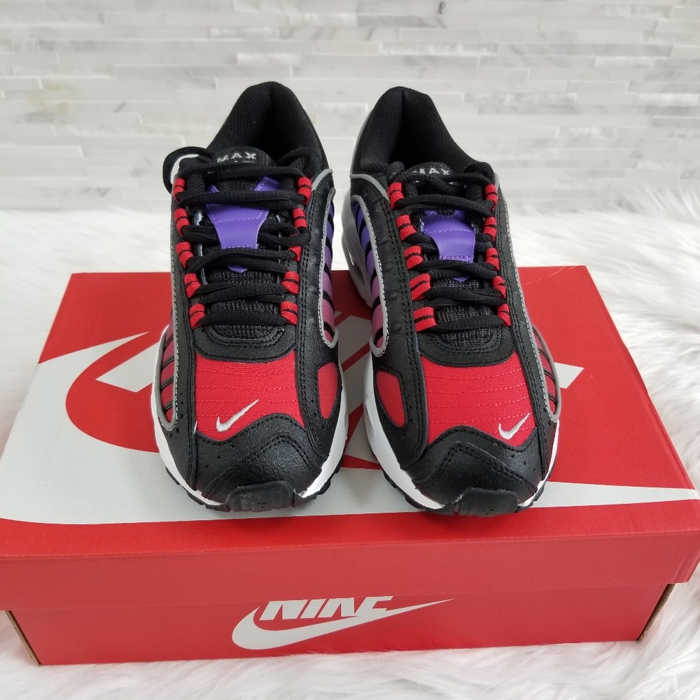 New NIKE Air Max Tailwind 4 Sneakers - Picture 4 of 6